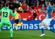 开云官网-球星风采无限，西甲比赛场面热闹非凡