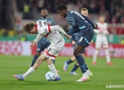 开云体育在线-斯图加特中场核心受伤，球队战绩或受影响的简单介绍