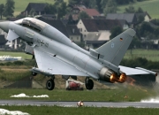 开云体育app-钢铁对垒，当德里赫特的寒铁之躯撞上芬兰的北境洪流