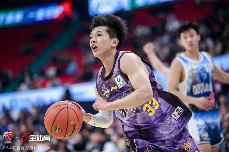 亚洲男篮在全明星赛事中展现天赋，备战冲击