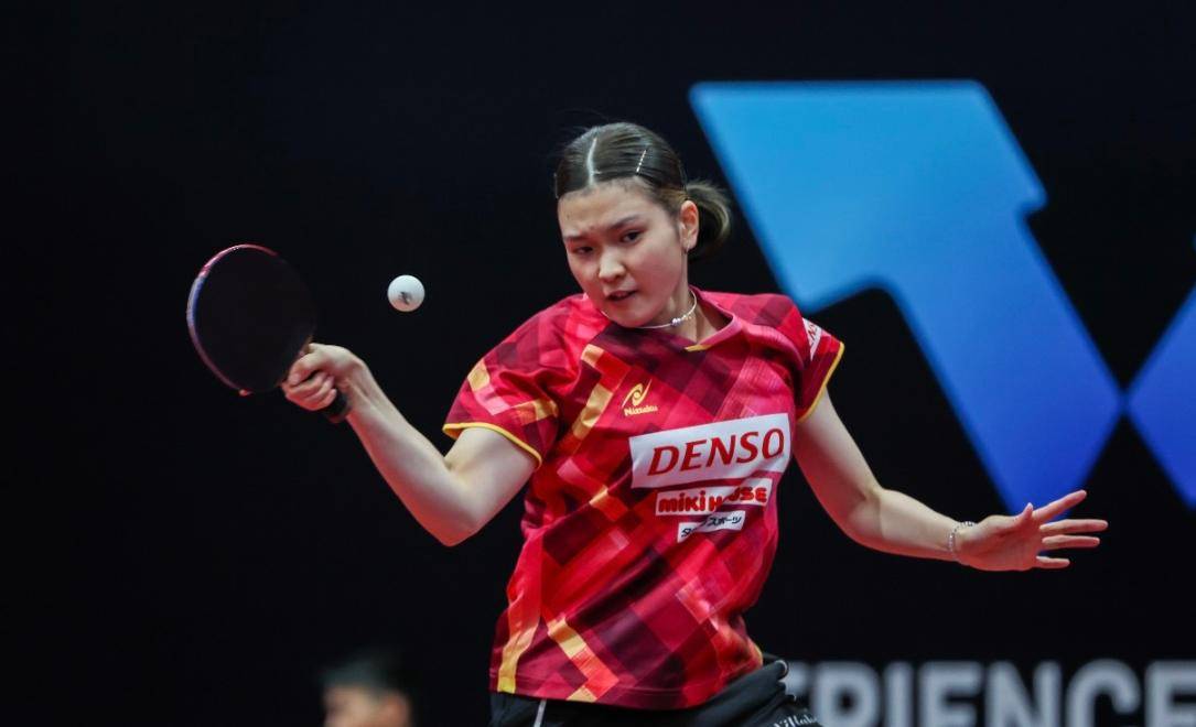 包含RNG轻取巴西，德布劳内完成高光表现焦点之战2025世界赛，强势挺进下一轮的词条