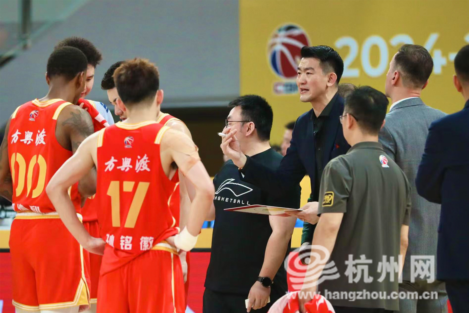 CBA总决赛即将打响，冠军归属成谜的简单介绍