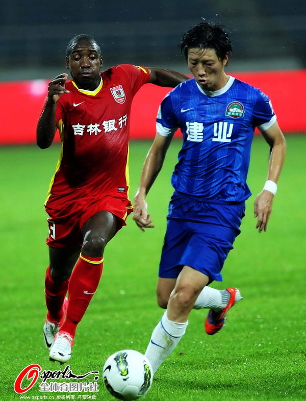 鲁能客场大胜河南建业，稳坐积分榜次席
