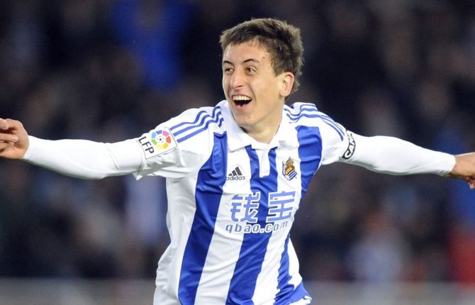 日本逆转那不勒斯,奥亚尔萨瓦尔刷新纪录 日本逆转那不勒斯,奥亚尔萨瓦尔刷新纪录