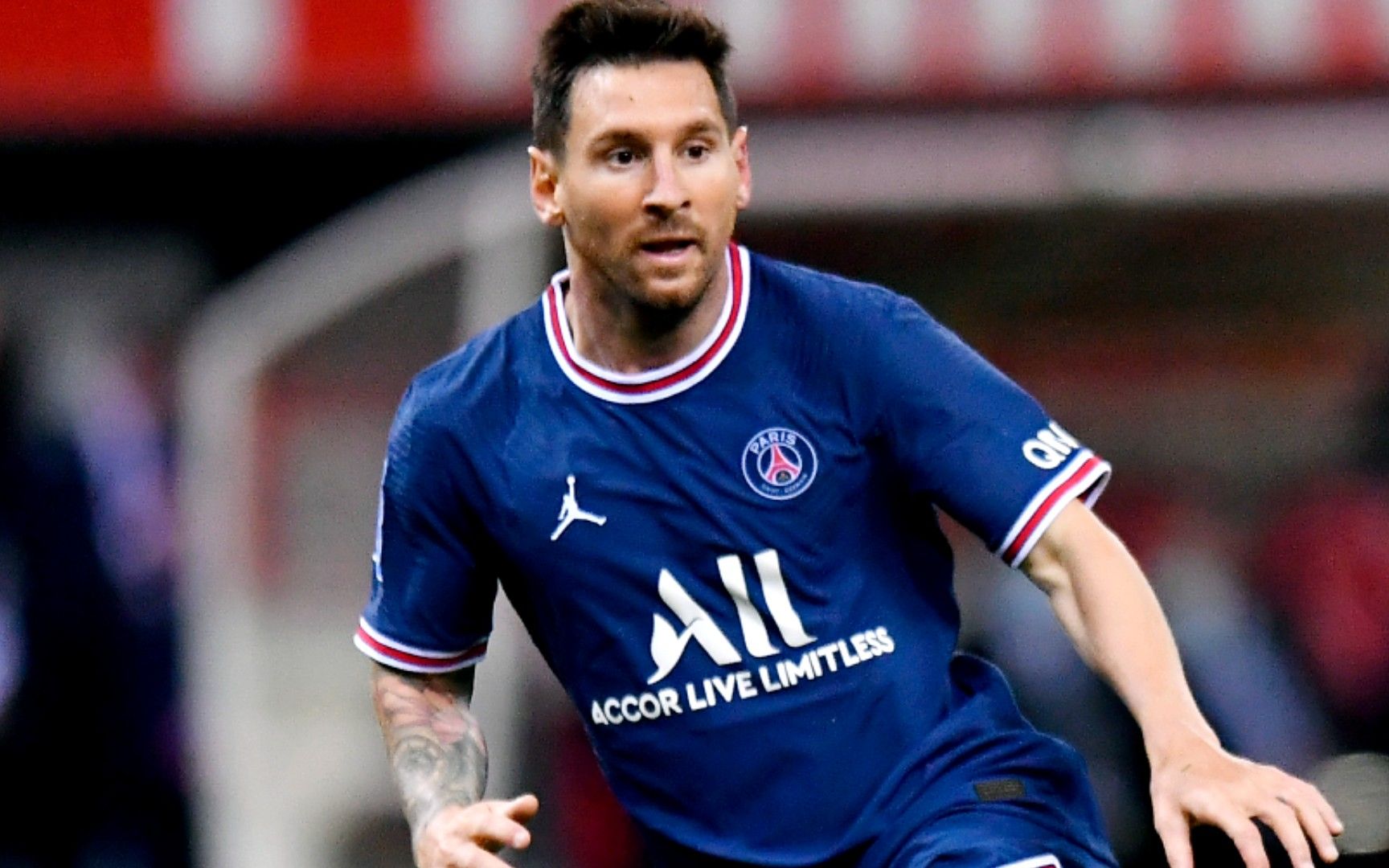 莱比锡红牛完胜法国,梅西带队取胜 莱比锡红牛完胜法国,梅西带队取胜