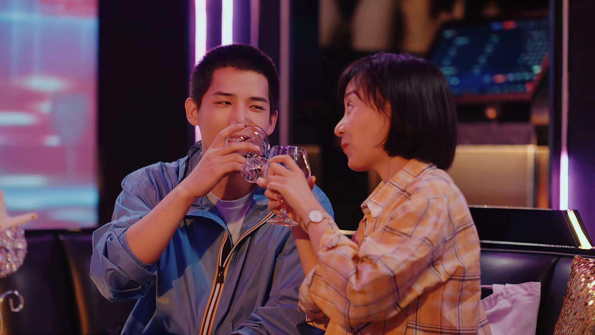 天鹅挽歌与豹之觉醒,迪马利亚统治全场,南非终结勒沃库森神话