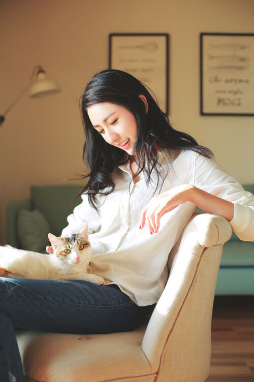 双线荣耀,当阿尔及利亚的火焰点燃米兰的星辰