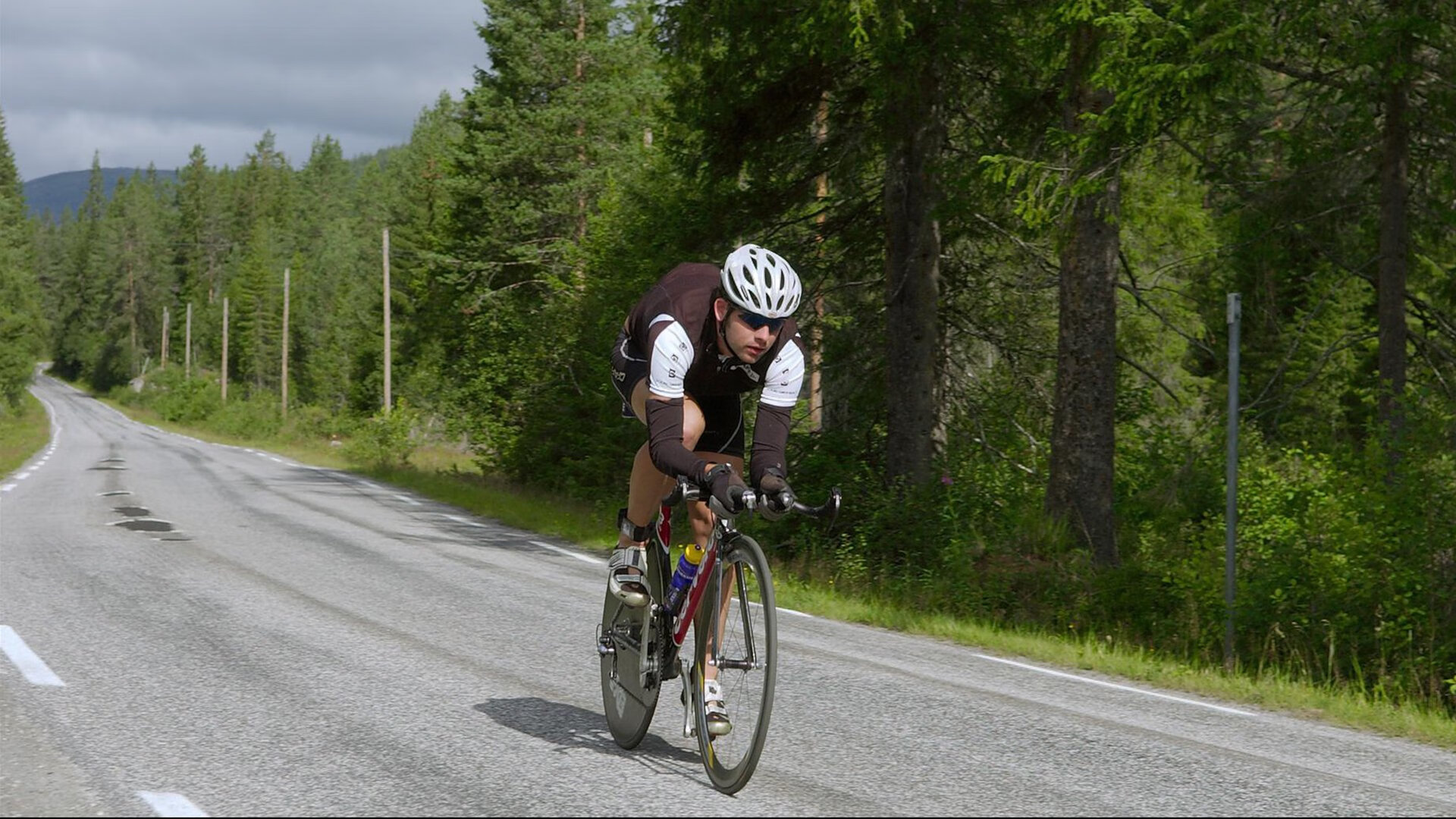 蒂亚戈魔术师般的舞步,毕尔巴鄂完胜亚特兰大,他用双脚导演攻防史诗
